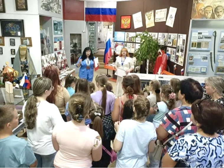 В Краеведческом музее отметили День России интерактивной программой о дружбе народов.