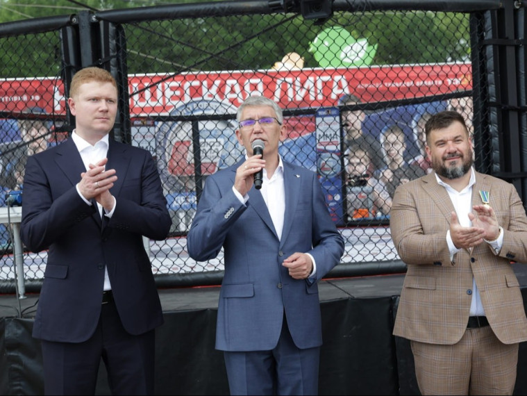 Бердянские спортсмены в составе сборной Новороссии победили в турнире «Юношеской Лиги» по смешанному боевому единоборству (ММА).